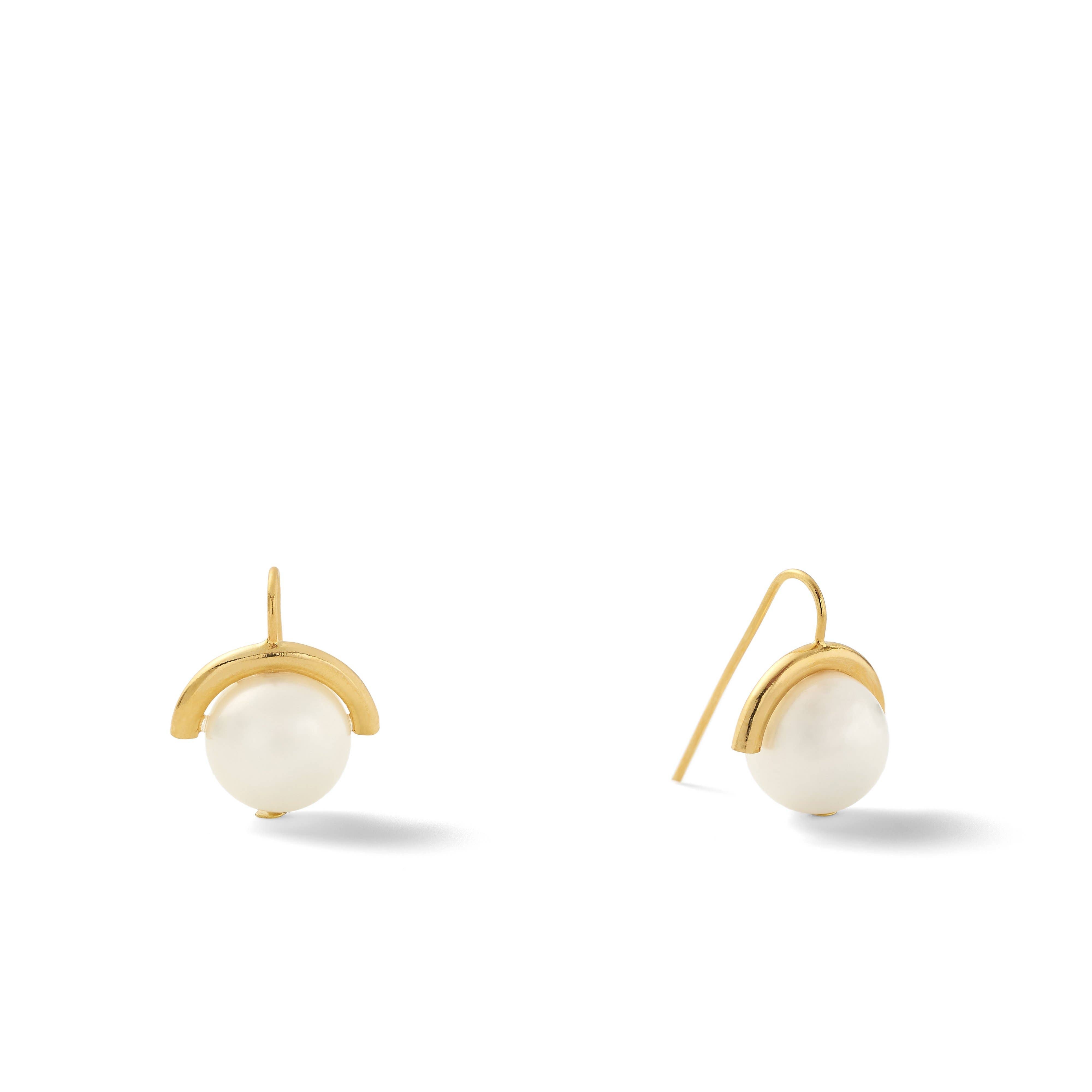 Classic Medium Pearl Sph-earring