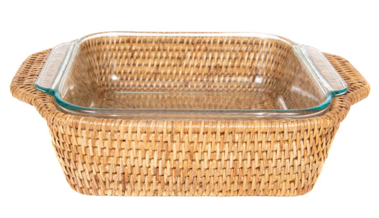 Rattan 8" Square Baker Basket with Pyrex, Honey Brown