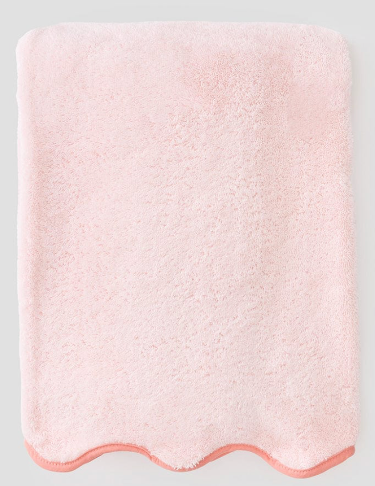 Scalloped Bath Towel