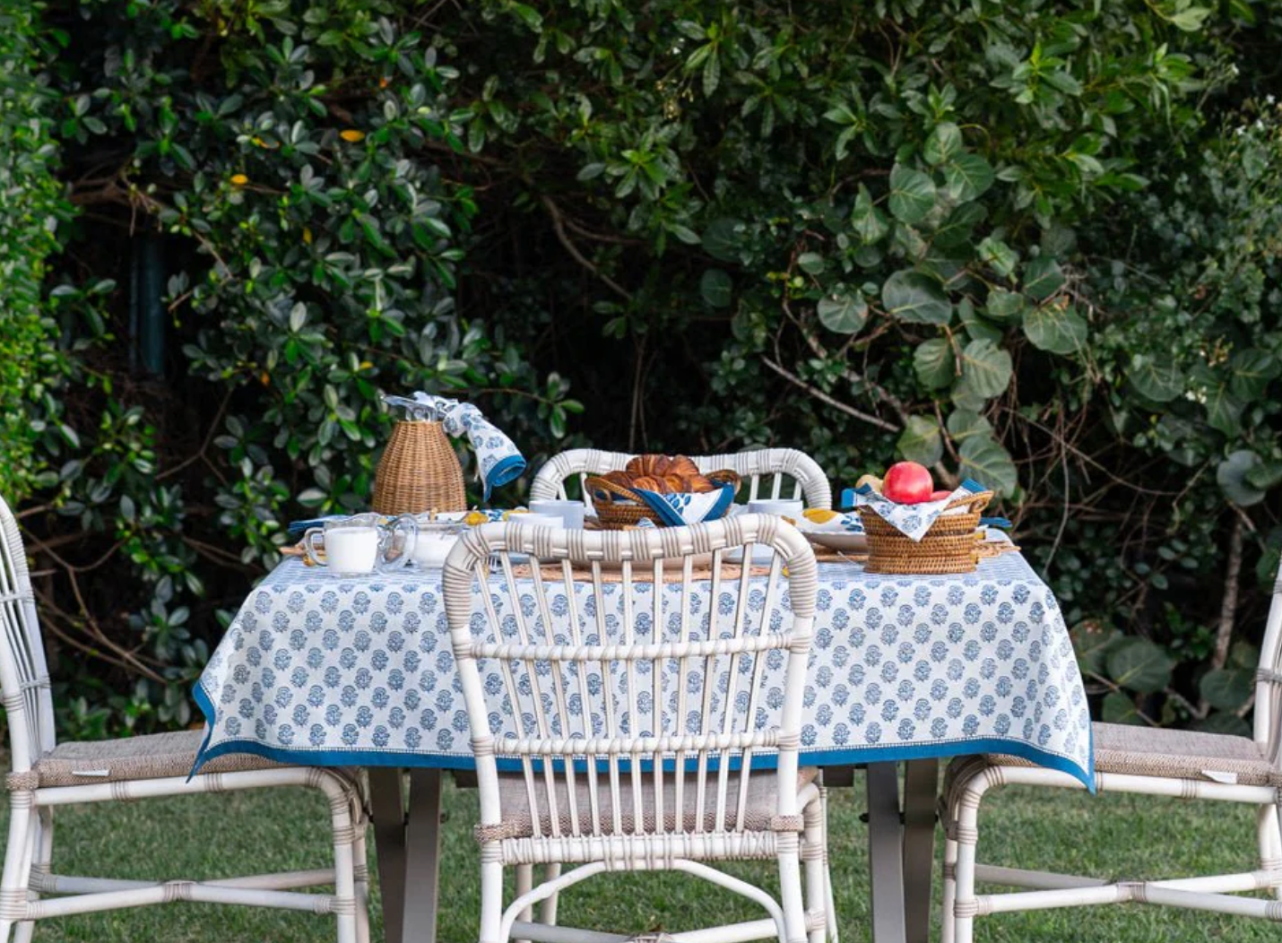 Anika Blue Tablecloth