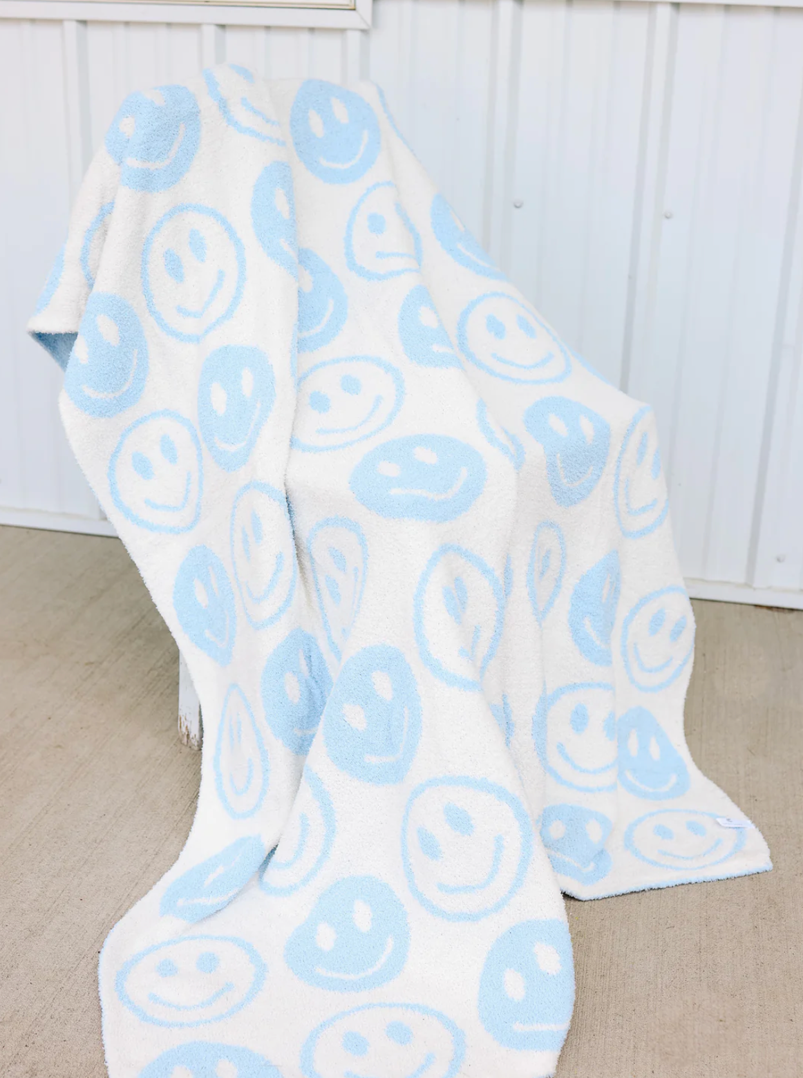 Happy Face Blanket (Blue)