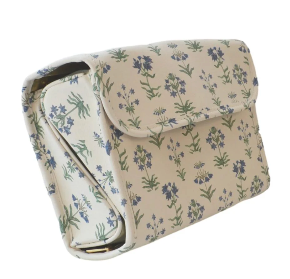 Luxe Hanging Toiletry Case in Provence