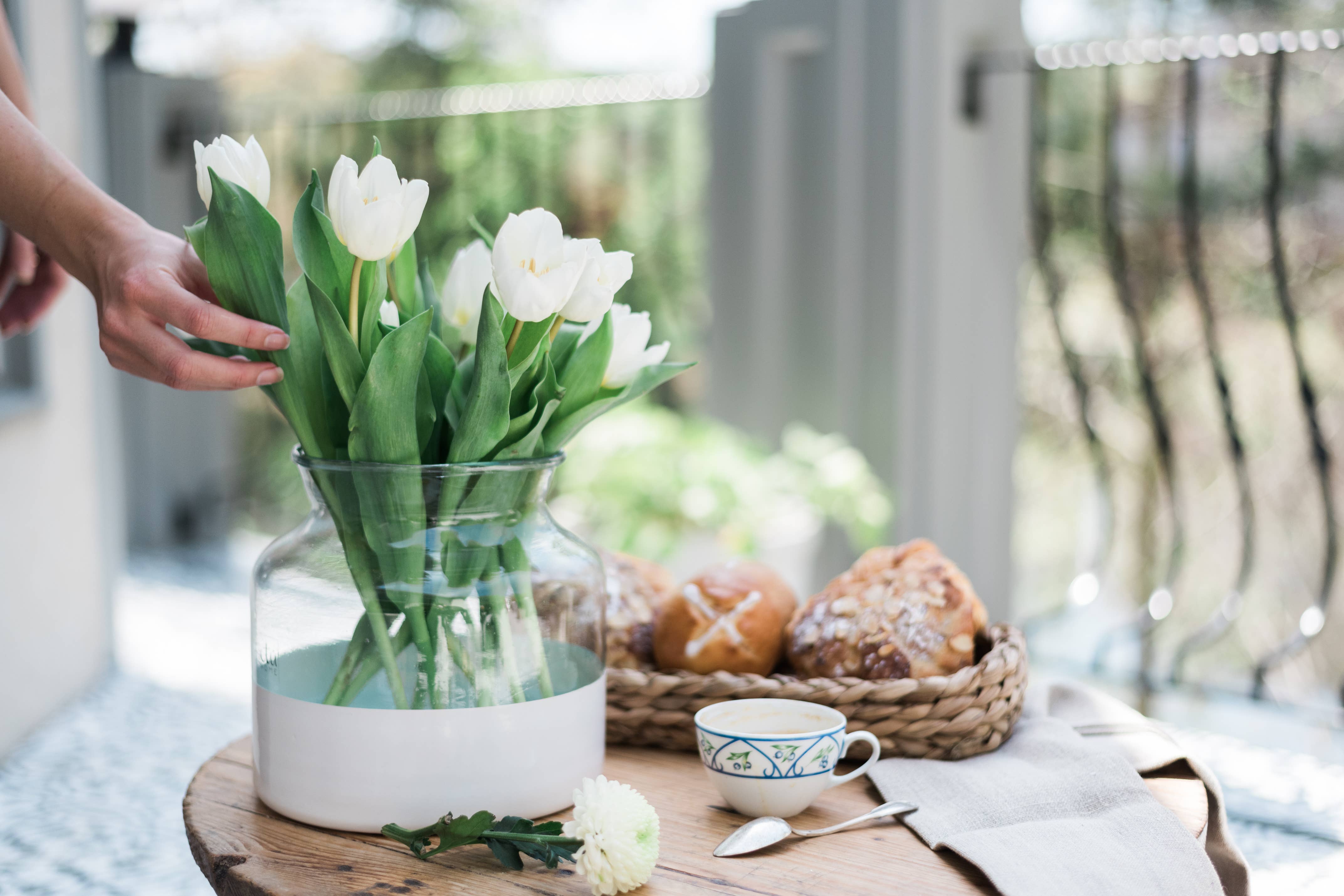 White Colorblock Flower Vase