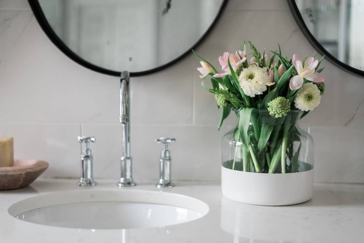 White Colorblock Flower Vase